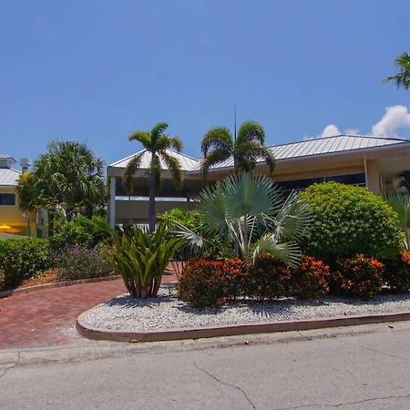 Sea Breeze, Studio 510, Beach Steps Away!+Pool+Wifi Раскін Екстер'єр фото